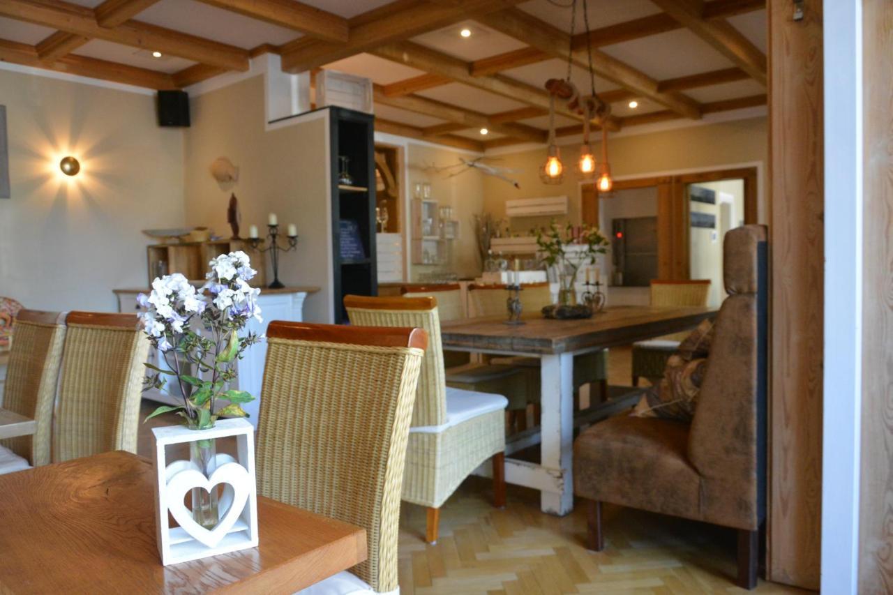 Hotel Villa Schwanebeck Остзебад Бинц Екстериор снимка