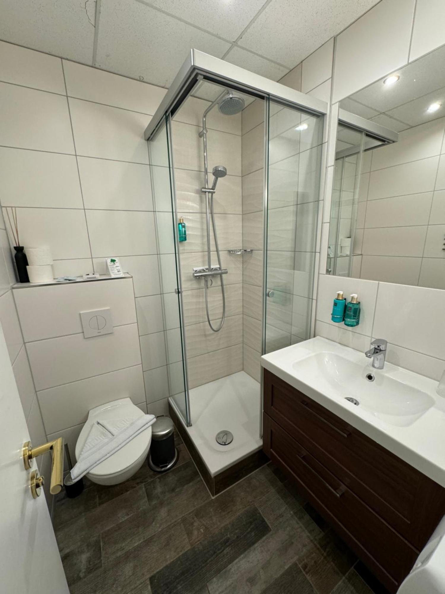 Hotel Villa Schwanebeck Остзебад Бинц Екстериор снимка