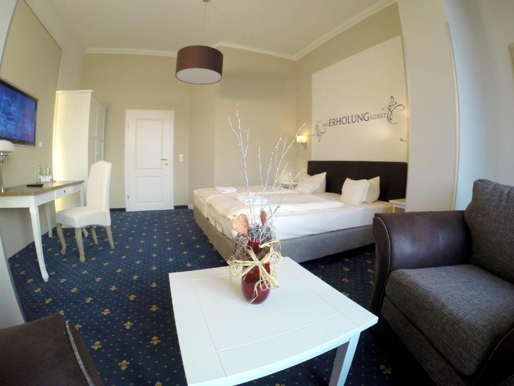 Hotel Villa Schwanebeck Остзебад Бинц Стая снимка